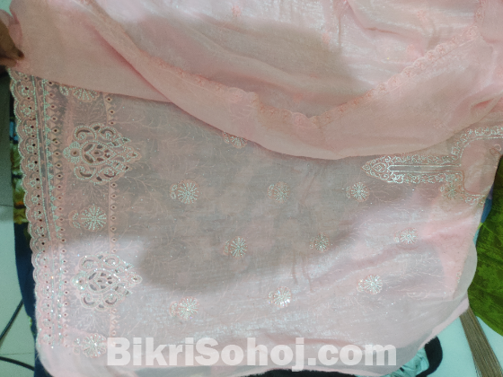 Unstitched three piece